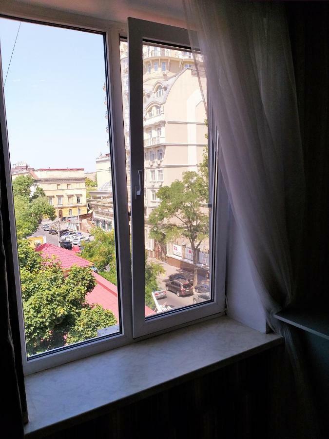 Апартаменты В Центре У Моря. Odesa Exterior foto